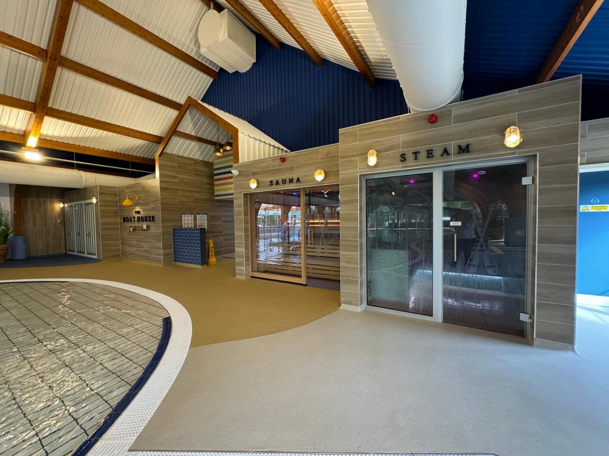 Dragonfly Lodge South Cerney Extérieur photo